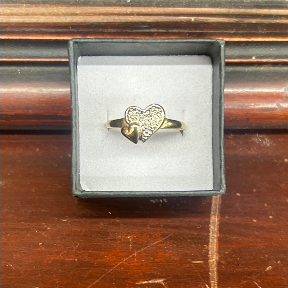 10k beautiful yellow & white gold ladies ring